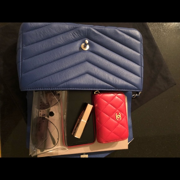 100% authentic Chanel limited edition bag - Picture 4 of 8